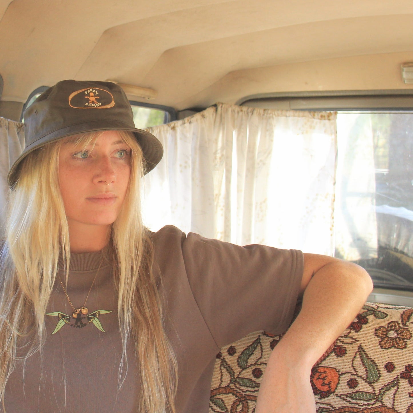 'Sungazer' bucket hat